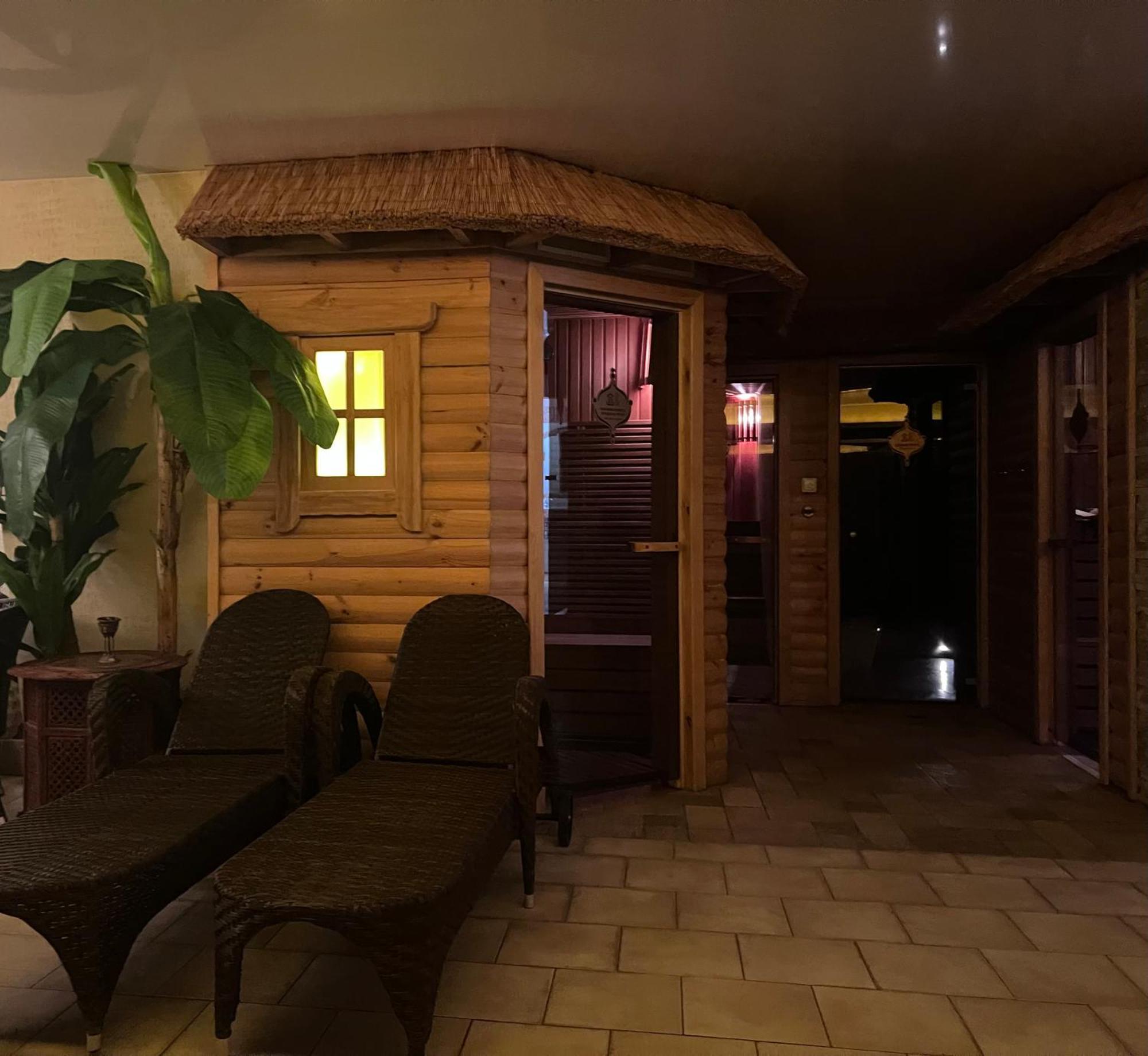 Baltazaras Aparthotel VNO Exteriör bild